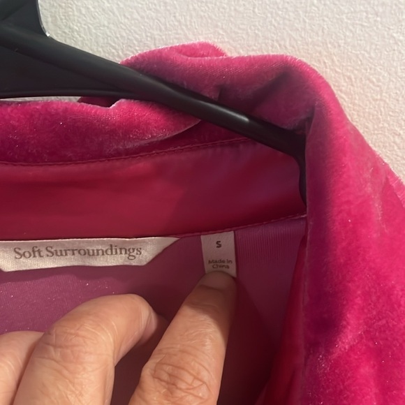 Women's Velvet Button-Up Shirt - Picture 4 of 6